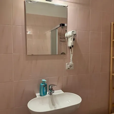 5 Terre Express ゲストハウス 3*